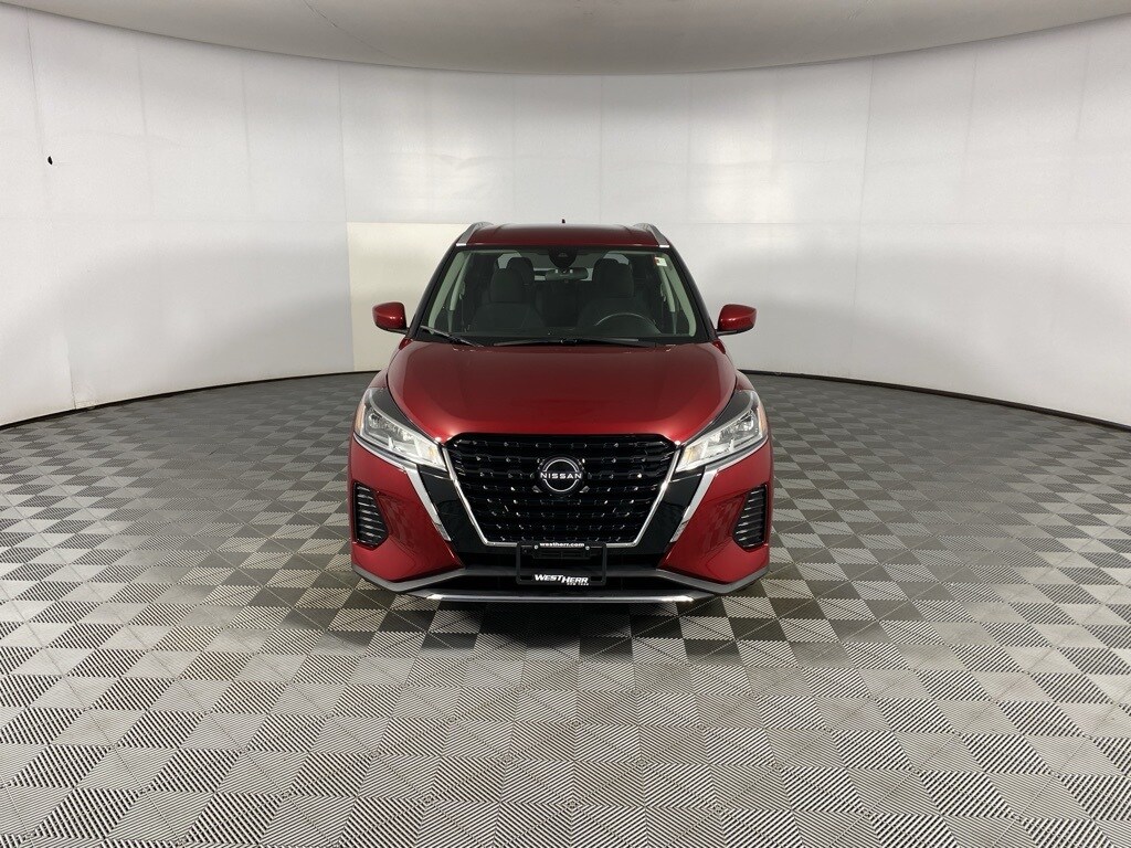 2023 Nissan Kicks SV photo 2