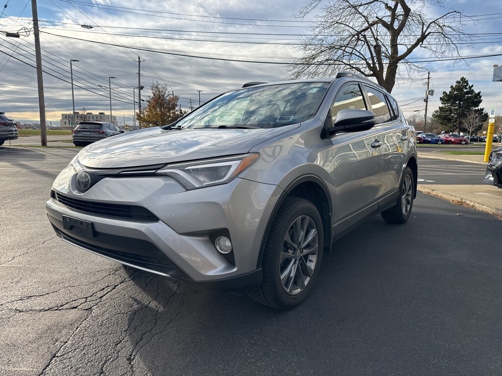 2018 Toyota RAV4 Limited photo 2