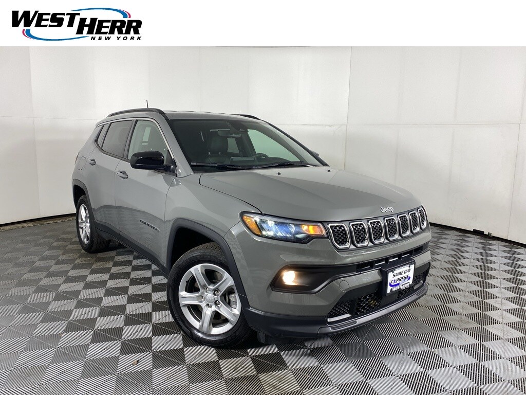 Used 2023 Jeep Compass Latitude SUV