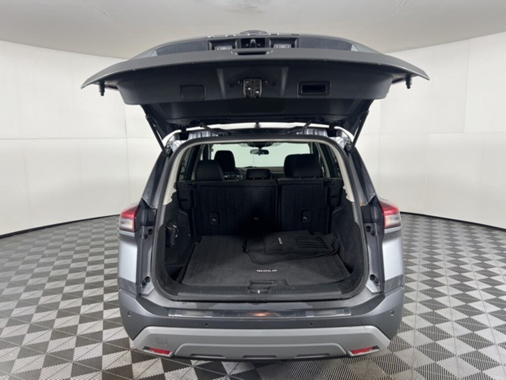 Used 2022 Nissan Rogue SV SUV