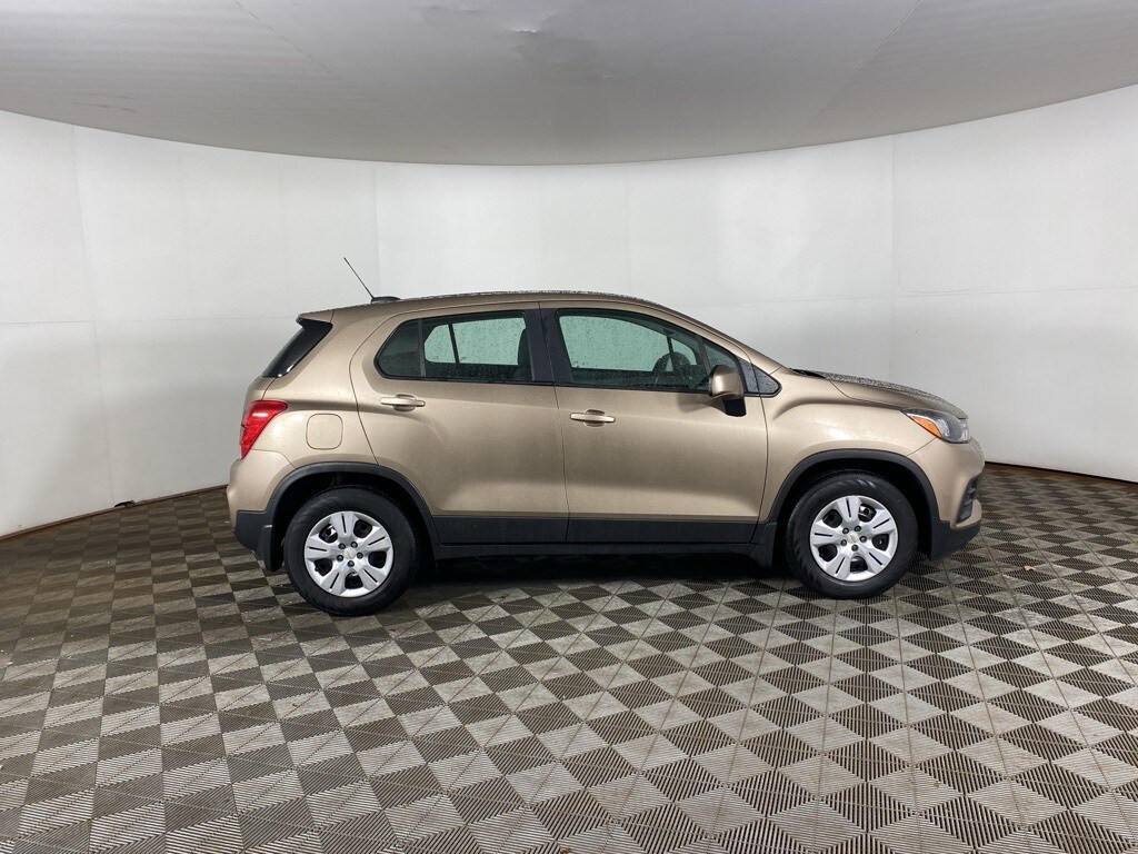 Used 2018 Chevrolet Trax LS SUV