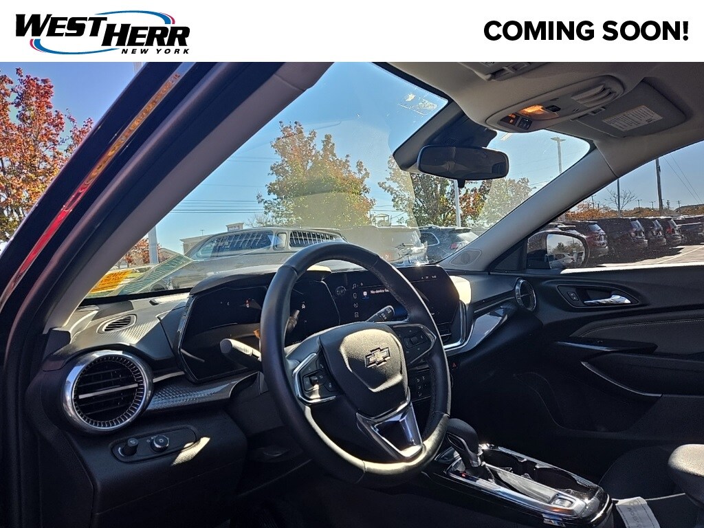 Used 2025 Chevrolet Trax ACTIV SUV