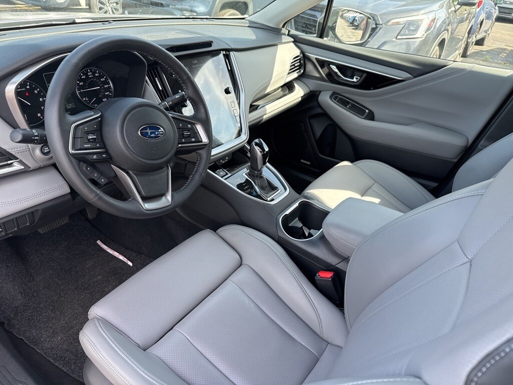 2022 Subaru Legacy Limited XT photo 2