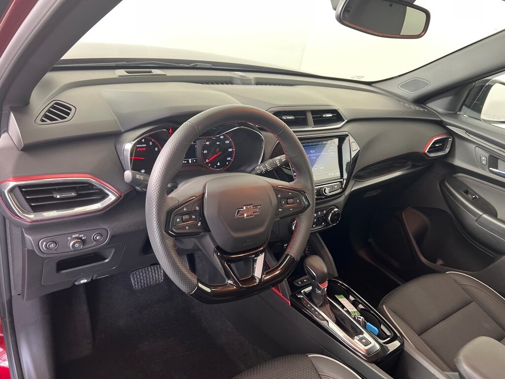 2023 Chevrolet Trailblazer RS photo 2