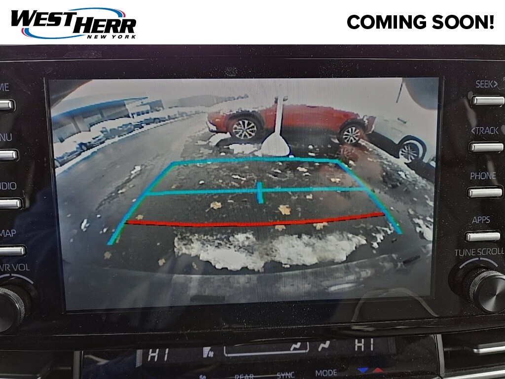 2023 Toyota Sienna LE photo 4