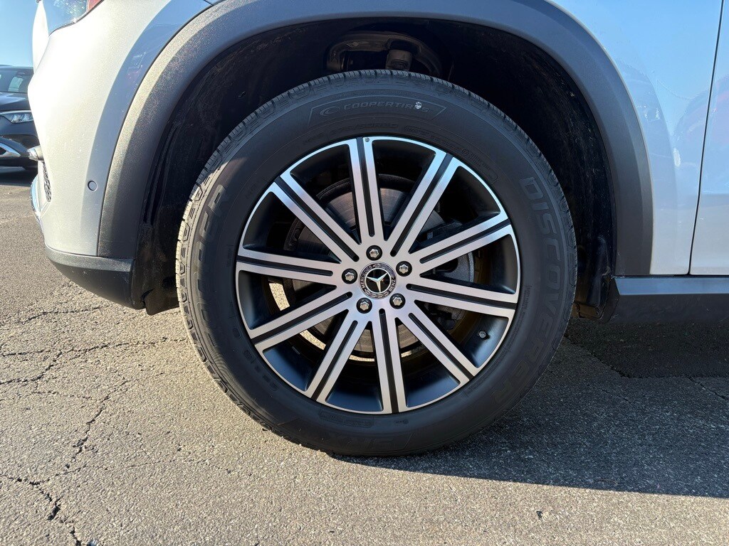 2025 Mercedes Benz GLE 350 4MATIC photo 4