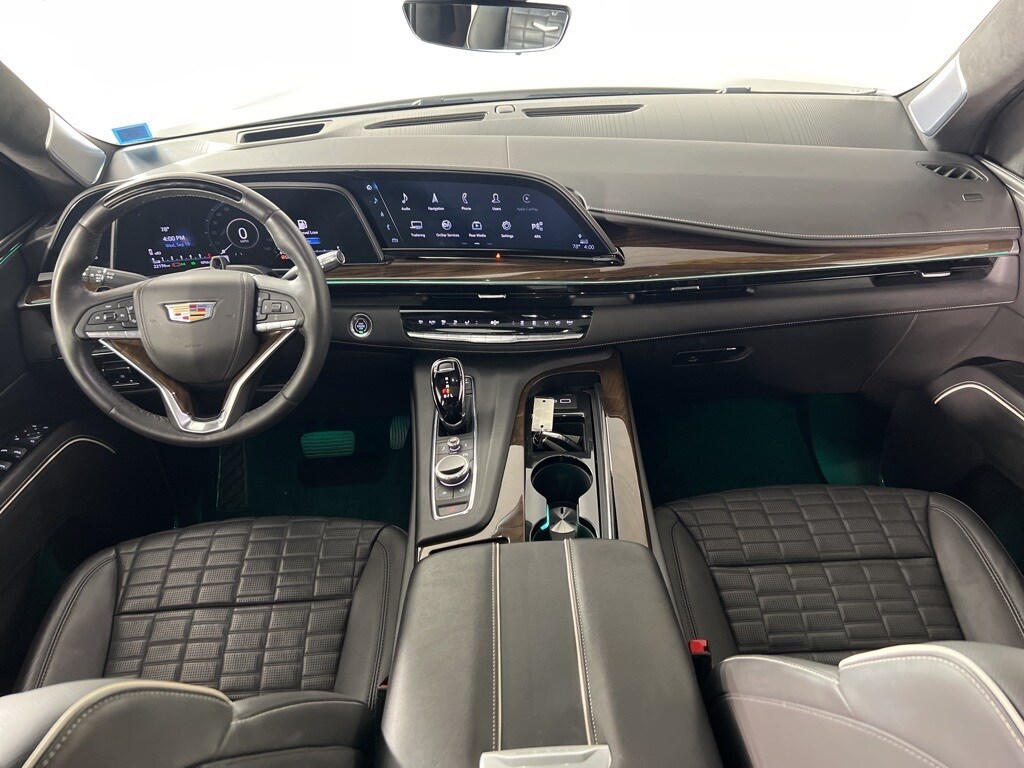 2023 Cadillac Escalade Sport Platinum photo 2