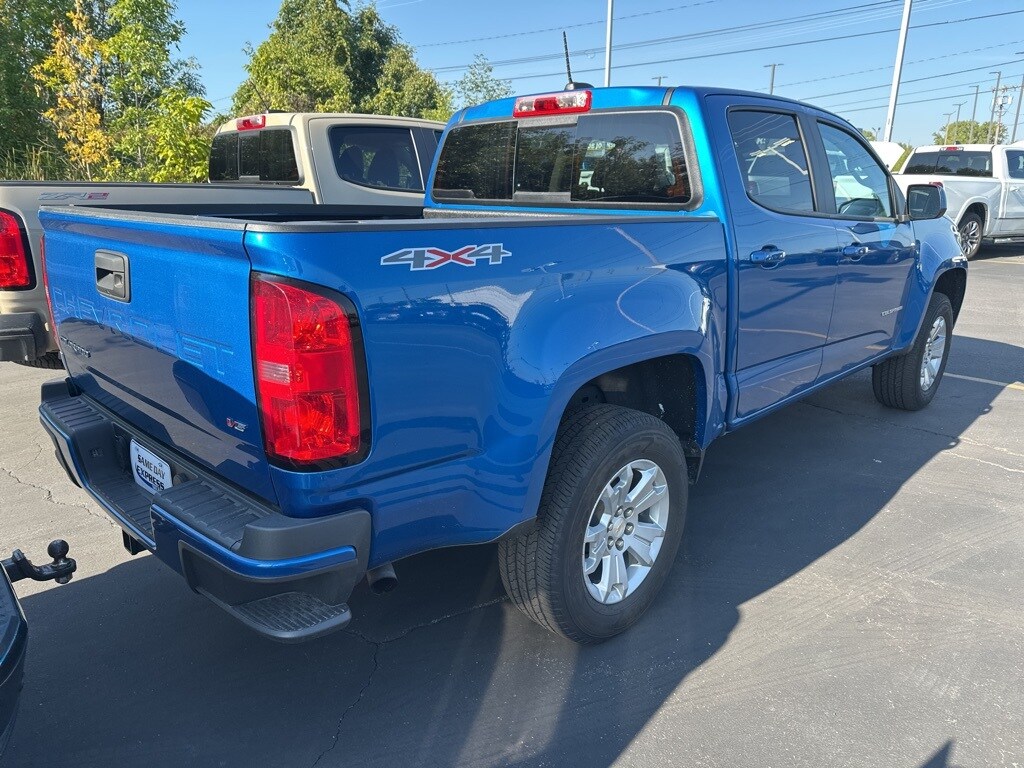 2022 Chevrolet Colorado LT photo 2