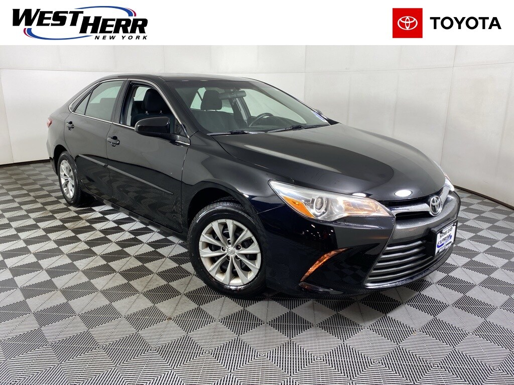 Used 2017 Toyota Camry LE Sedan
