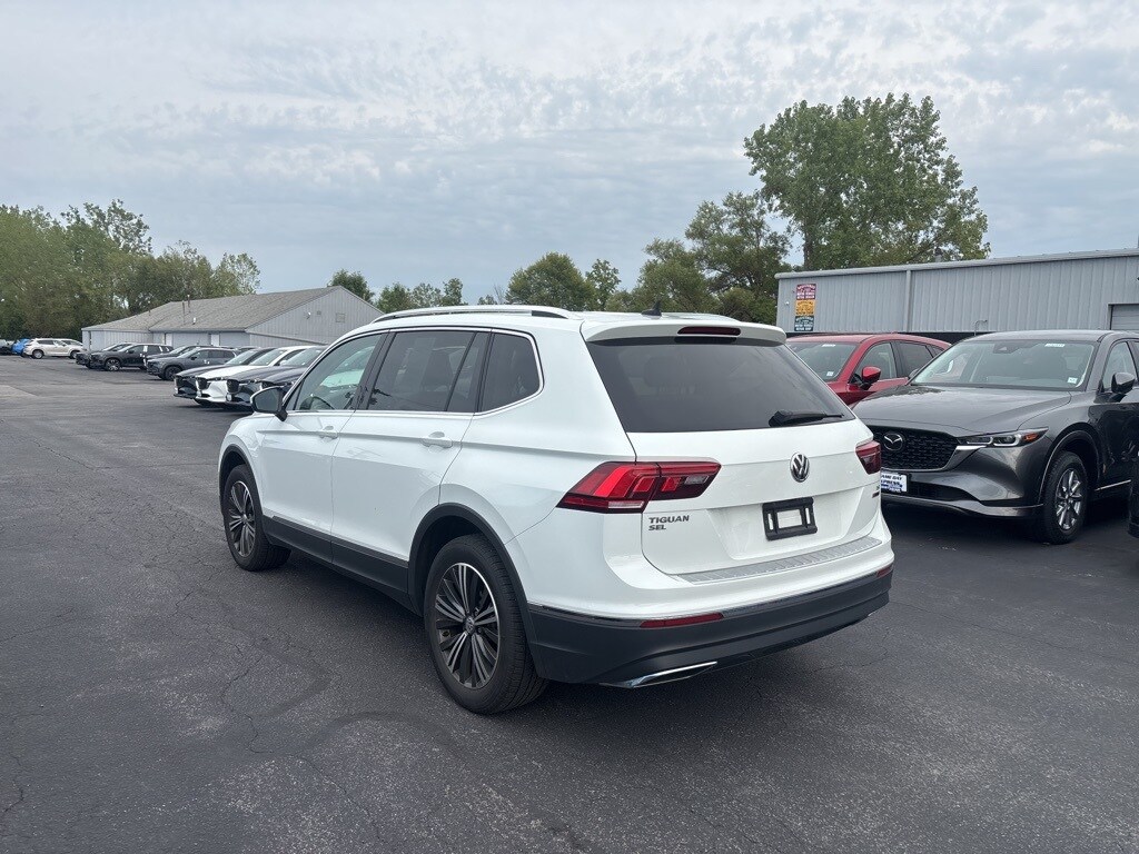 2018 Volkswagen Tiguan SEL photo 3