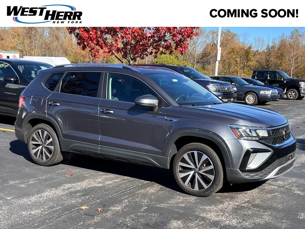 Used 2022 Volkswagen Taos 1.5T SE 4MOTION SUV