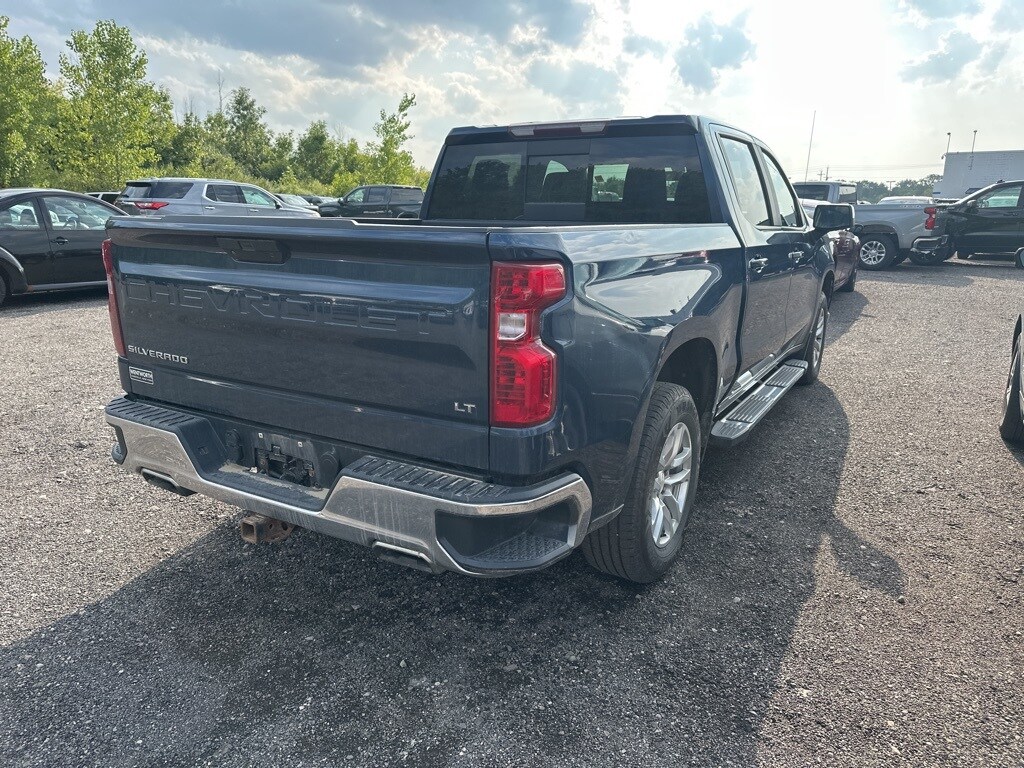 2019 Chevrolet Silverado 1500 LT photo 2