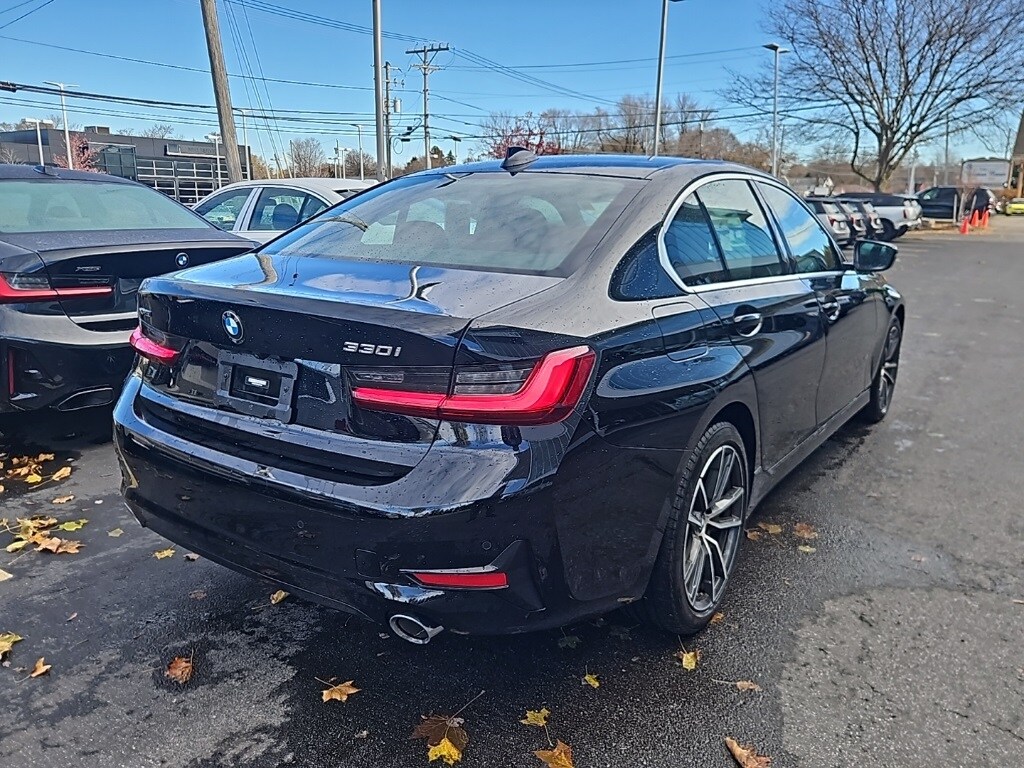 2022 Bmw 330i xDrive Sedan photo 3