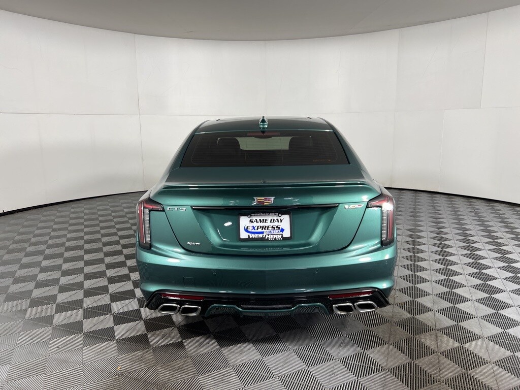2026 Cadillac CT5 V photo 3