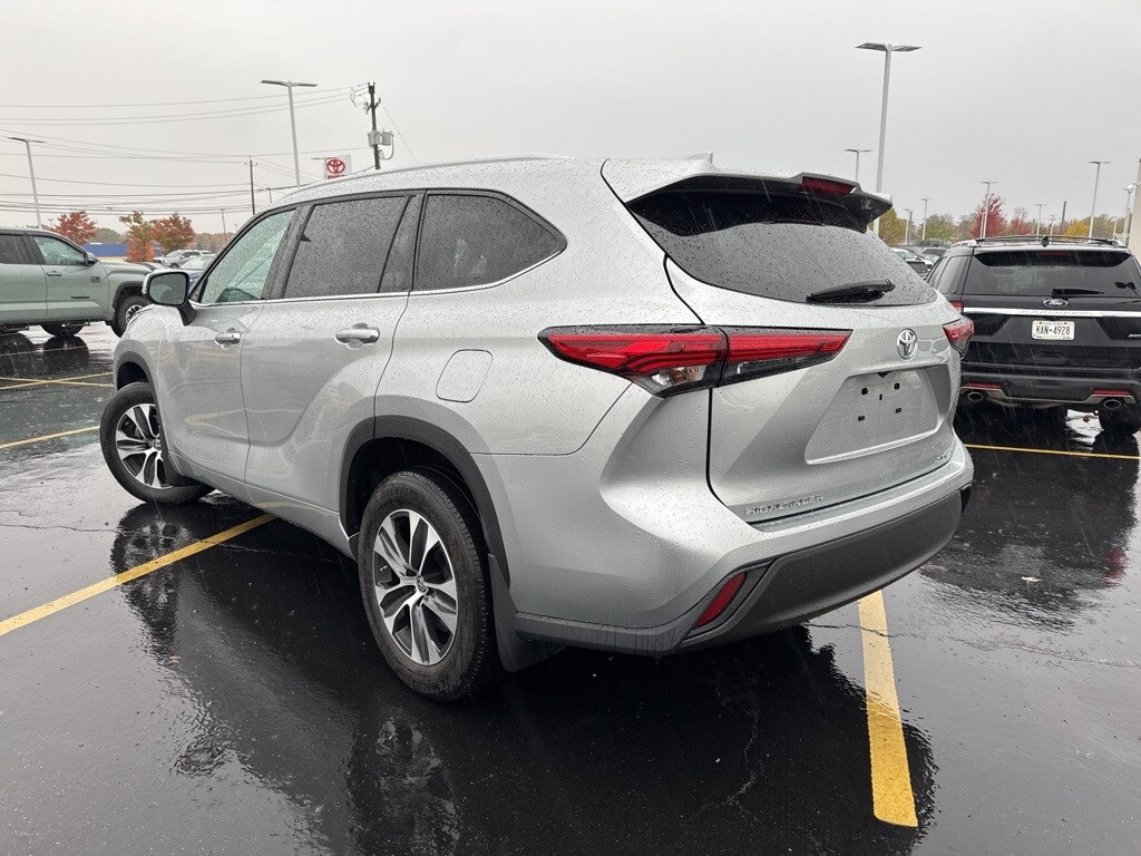 Used 2022 Toyota Highlander XLE SUV
