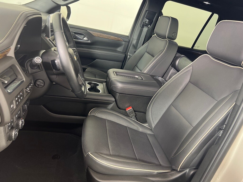 2023 Chevrolet Tahoe Premier photo 3