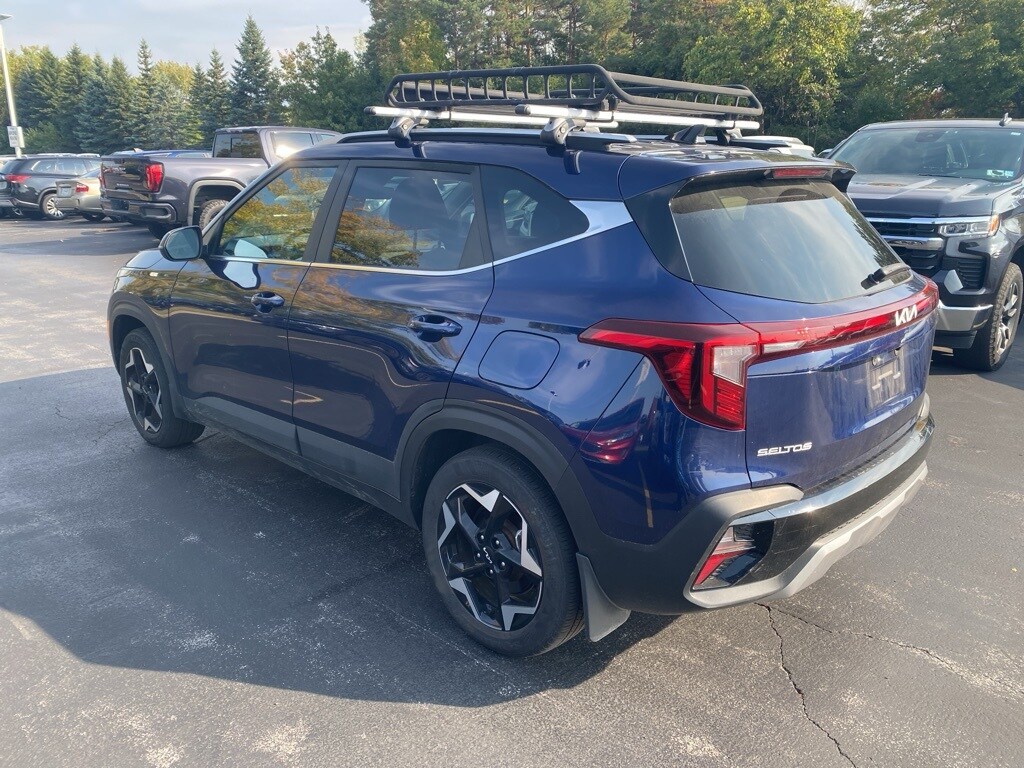 2024 Kia Seltos EX photo 3