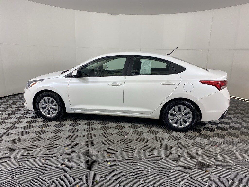 2022 Hyundai Accent SE photo 4