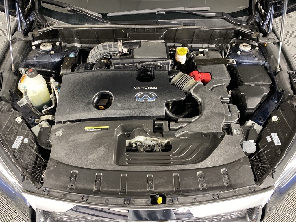 2022 Infiniti QX50 Essential photo 2