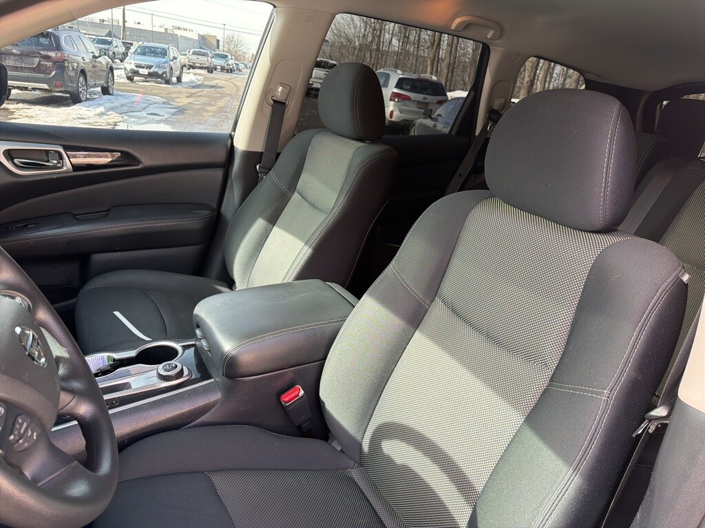 Used 2020 Nissan Pathfinder S SUV