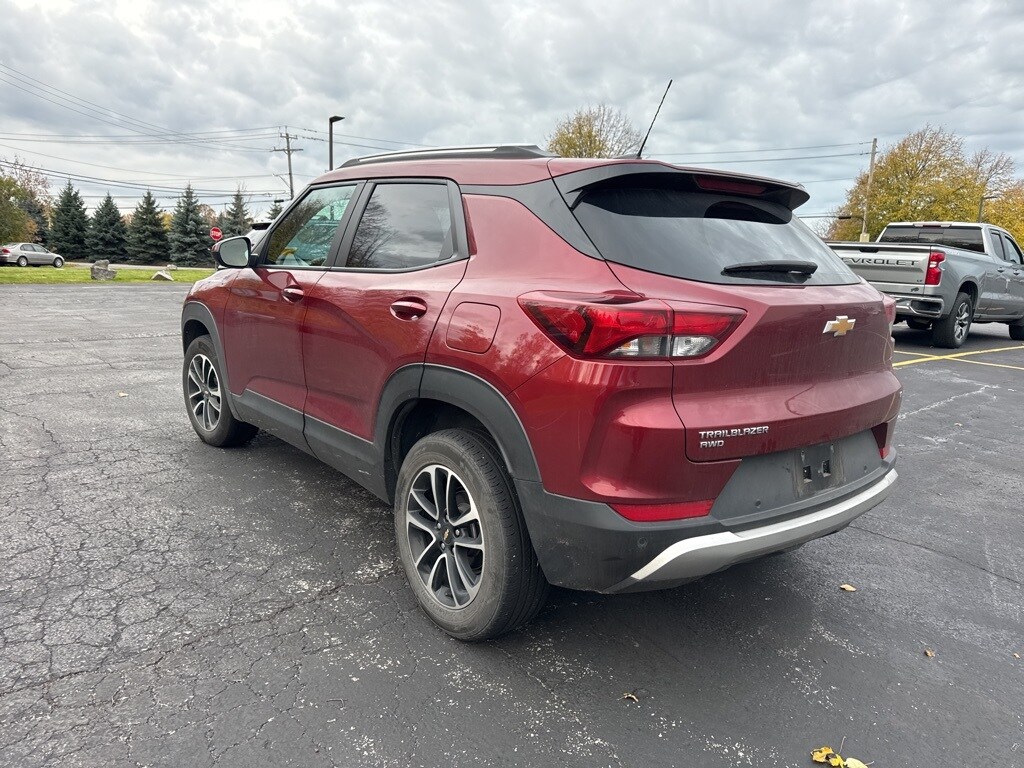 Used 2025 Chevrolet Trailblazer LT SUV