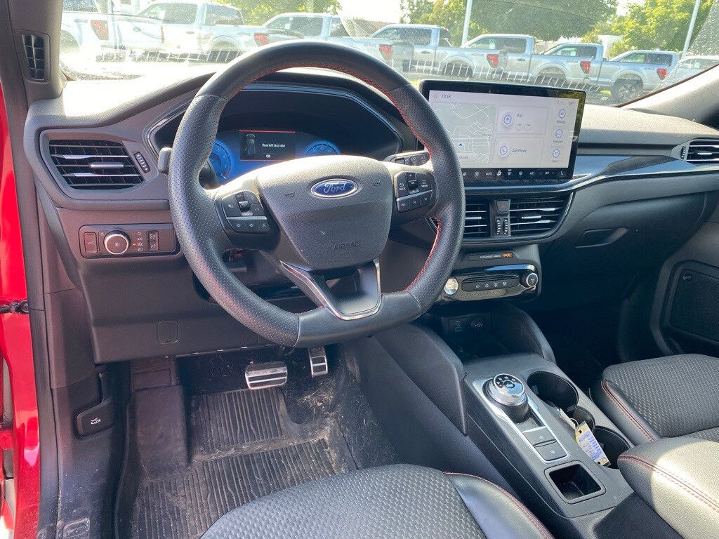 2023 Ford Escape ST-Line Select photo 3