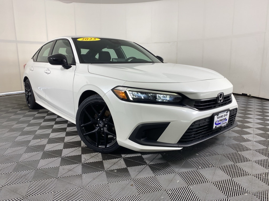 2023 Honda Civic Sport photo 2