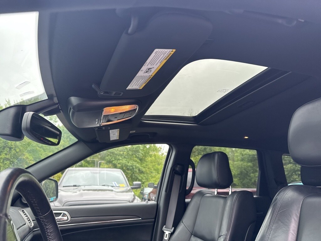 2022 Jeep Cherokee Limited photo 3