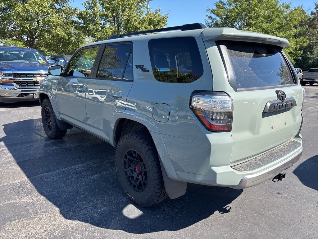 2022 Toyota 4Runner TRD Premium photo 3