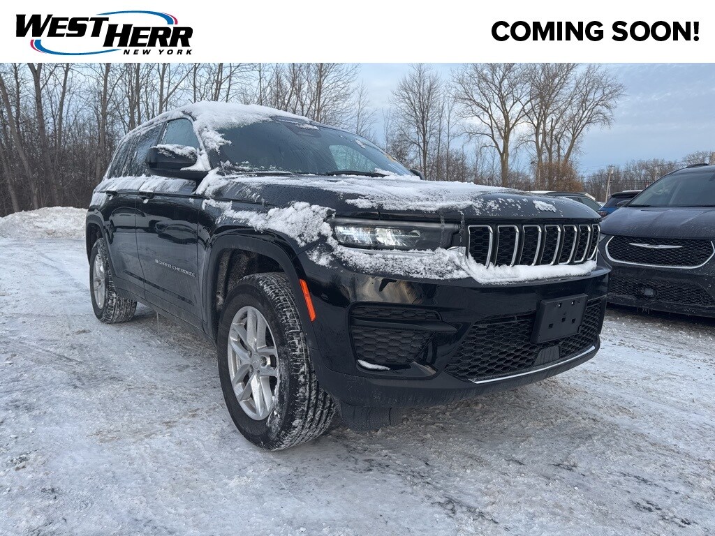Used 2025 Jeep Grand Cherokee Laredo SUV