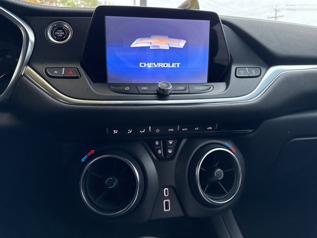 2022 Chevrolet Blazer 2LT photo 3