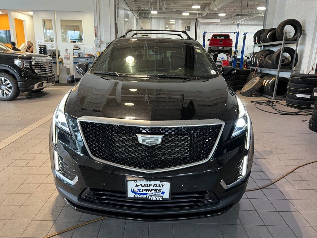 Used 2022 Cadillac XT5 Sport with VIN 1GYKNGRS9NZ147664 for sale in Bowmansville, NY