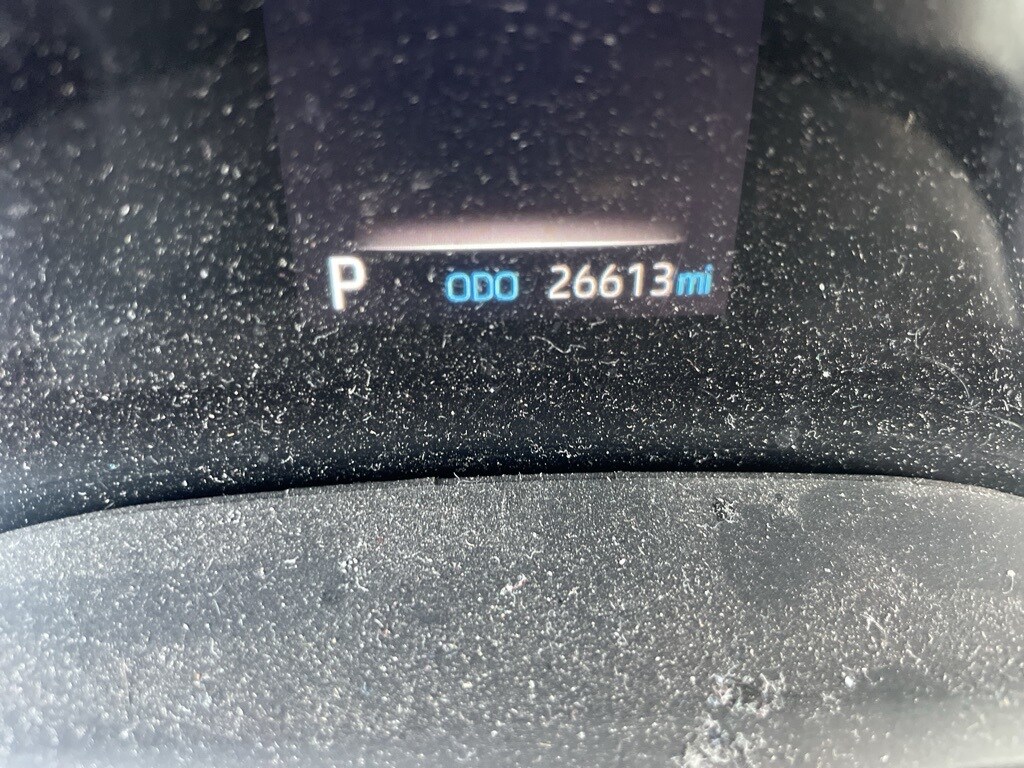 Used 2024 Toyota Sienna LE 8 Passenger Van Passenger Van