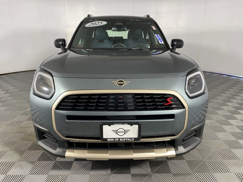 2025 Mini Cooper S ALL4 photo 2
