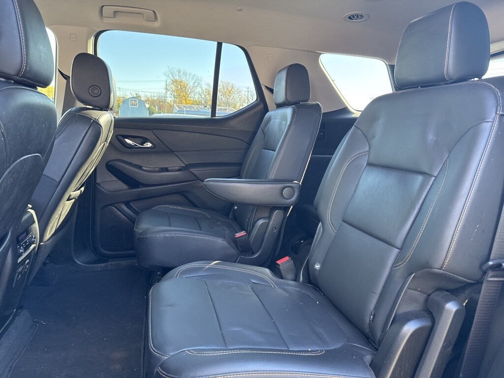 2021 Chevrolet Traverse RS photo 3
