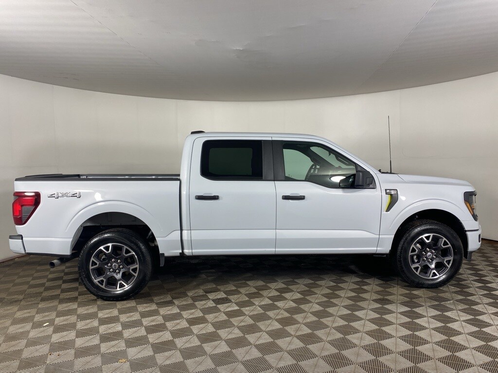 2025 Ford F-150 STX photo 3