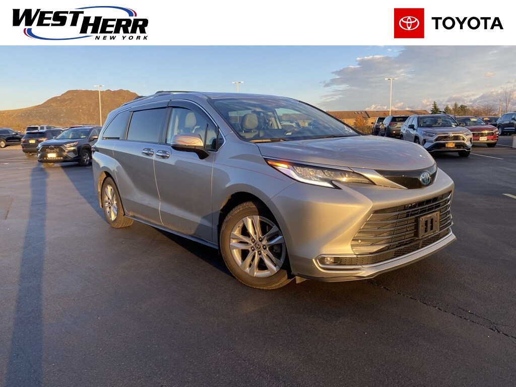 Used 2023 Toyota Sienna Limited 7 Passenger Van Passenger Van