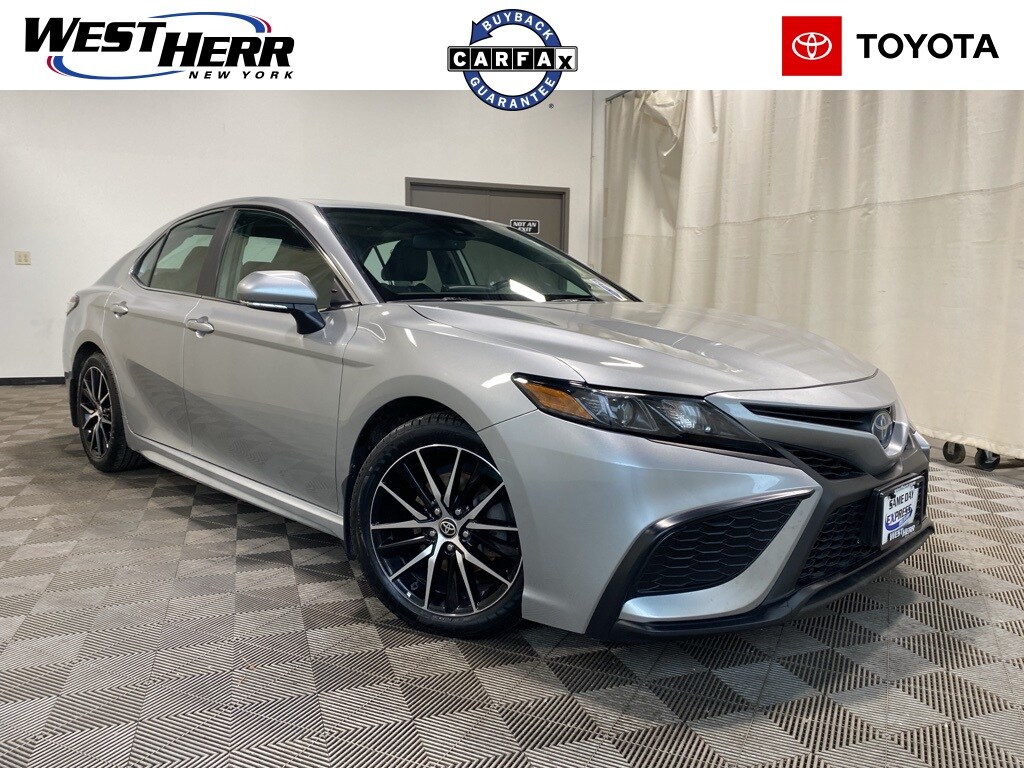 Used 2023 Toyota Camry Hybrid SE Sedan