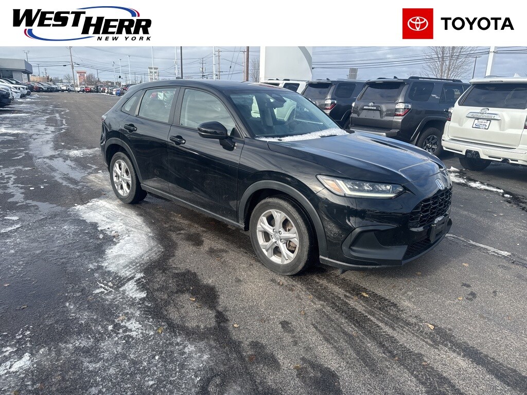 Used 2023 Honda HR-V LX AWD SUV