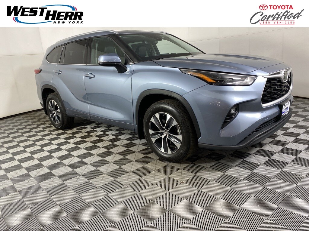 Used 2022 Toyota Highlander XLE SUV