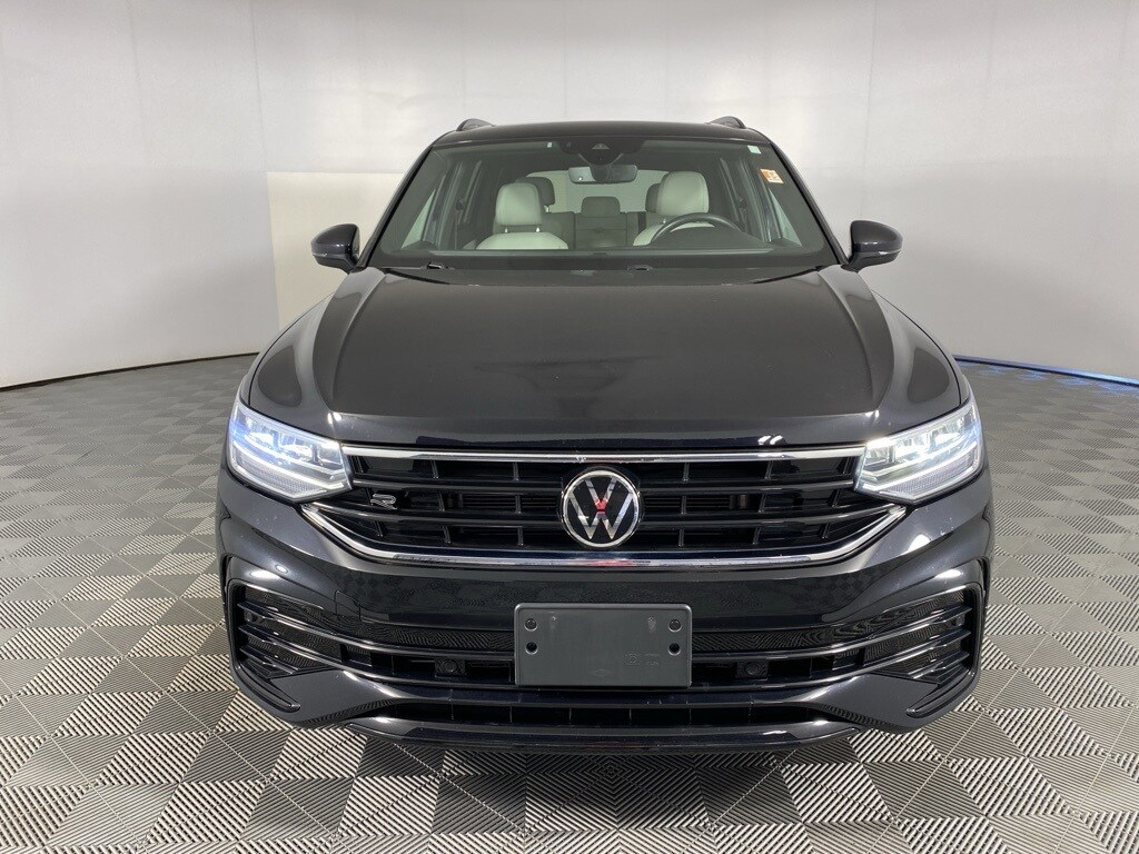 2022 Volkswagen Tiguan SE R-Line Black photo 2