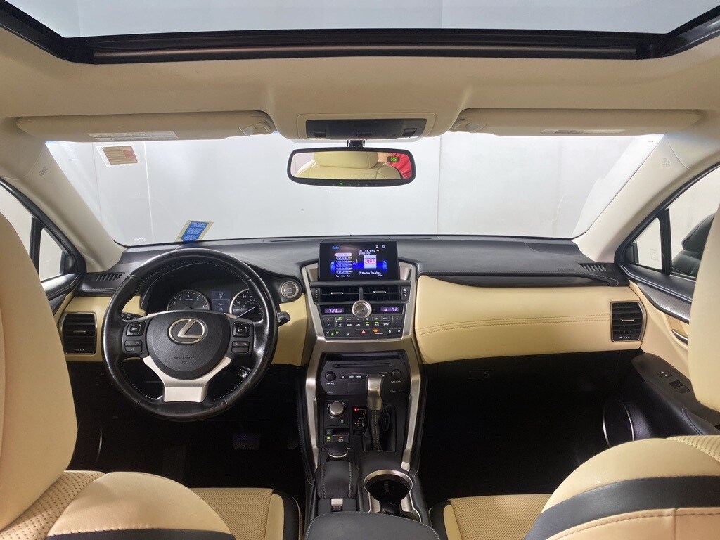 2017 Lexus NX 200t Luxury photo 2