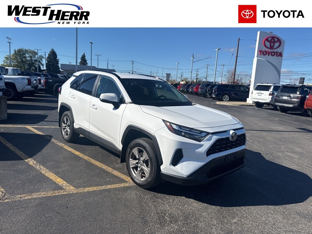 Used 2022 Toyota RAV4 XLE SUV