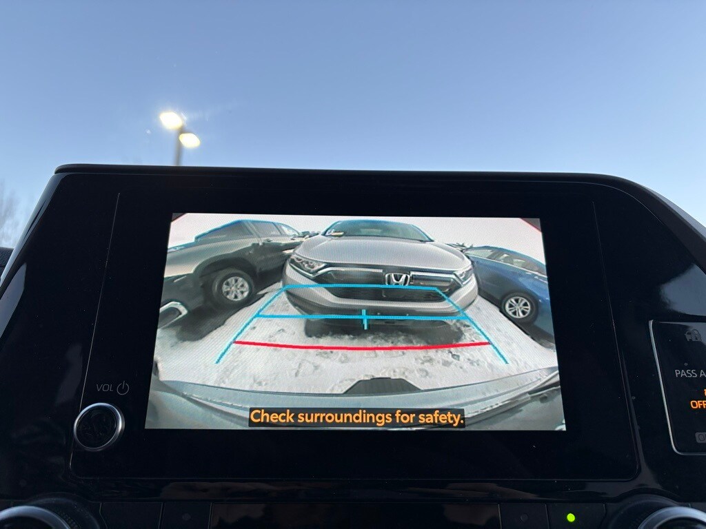 Used 2023 Toyota Highlander XLE SUV