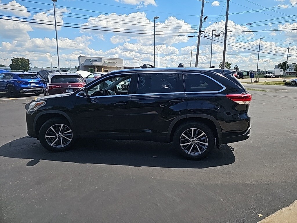 2019 Toyota Highlander XLE photo 4