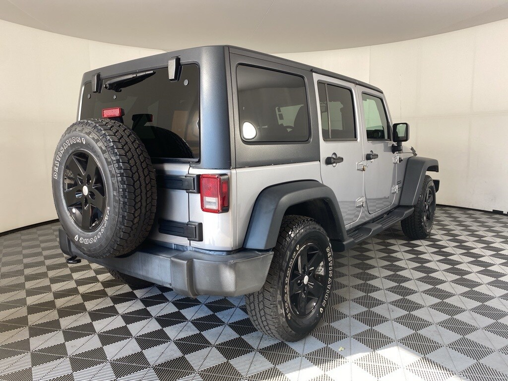 2018 Jeep Wrangler Unlimited Sport photo 2