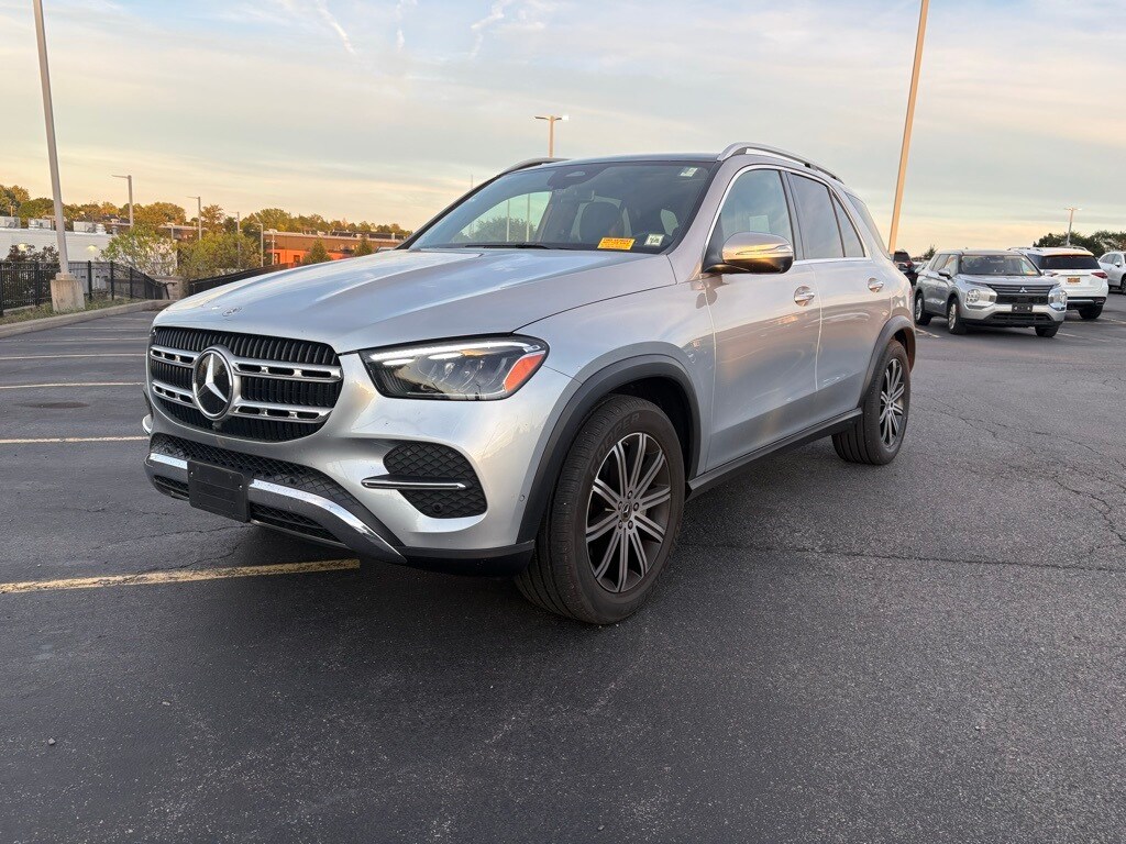 2025 Mercedes Benz GLE 350 4MATIC photo 3