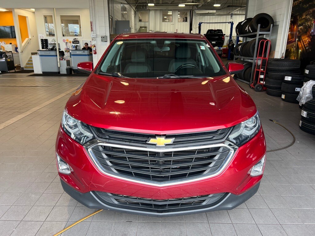 2019 Chevrolet Equinox LT photo 2