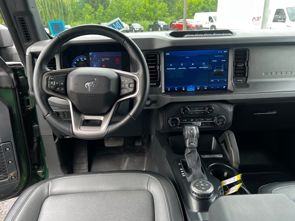 2024 Ford Bronco Everglades photo 2