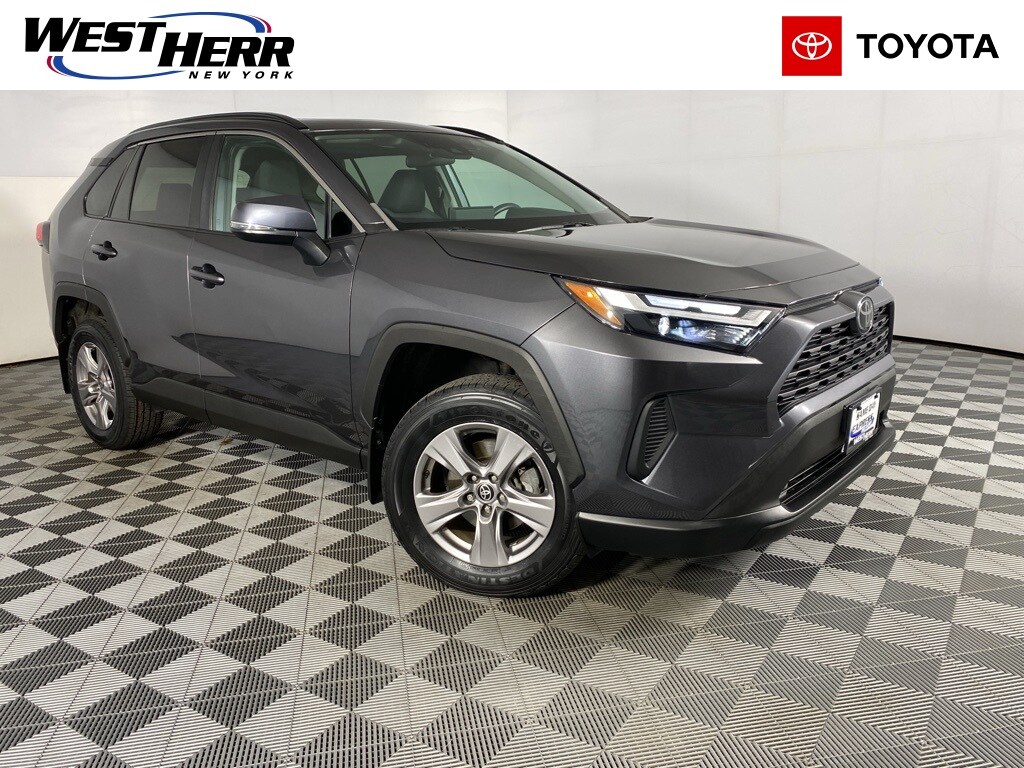 Used 2022 Toyota RAV4 XLE SUV
